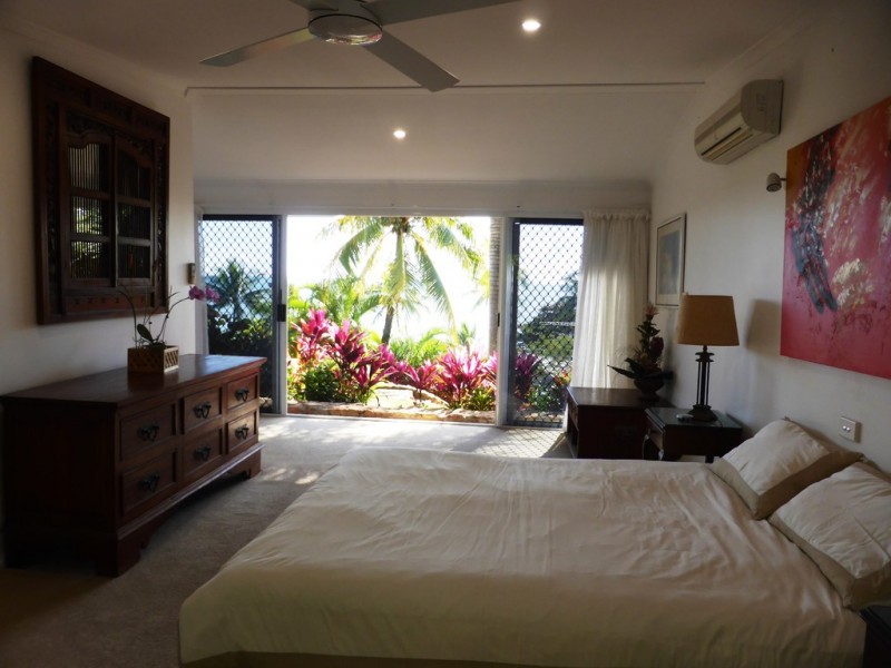 Trinity Beach QLD 4879