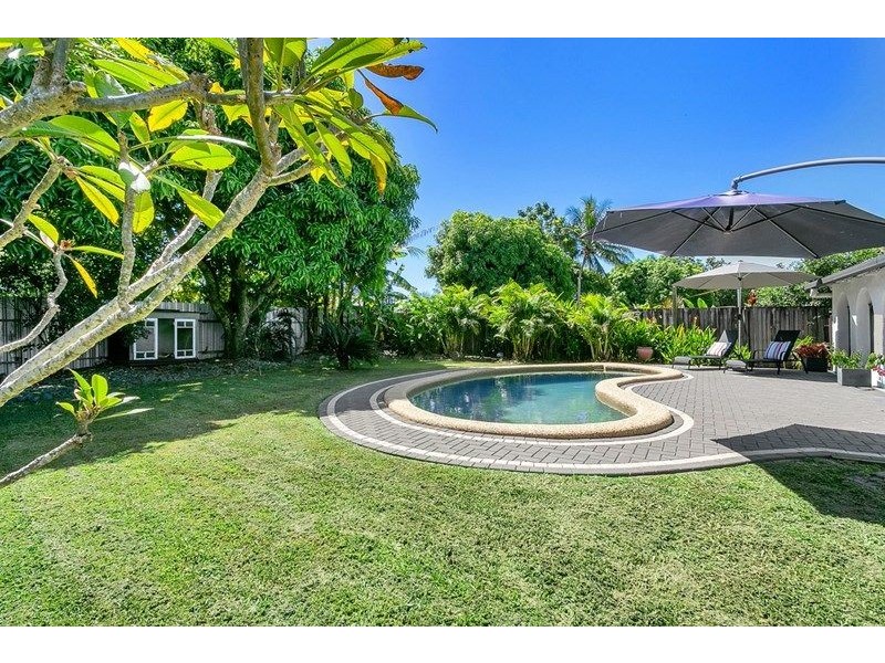 22 Baines Street, Clifton Beach QLD 4879