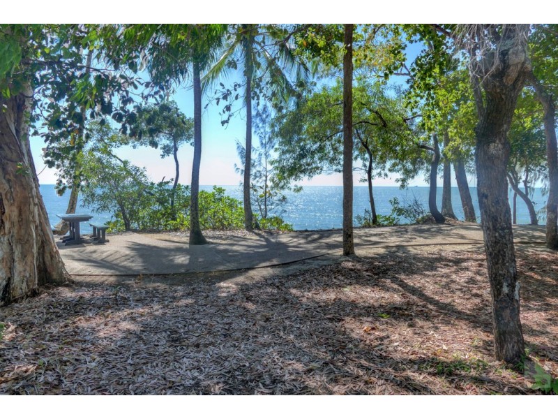 22 Baines Street, Clifton Beach QLD 4879