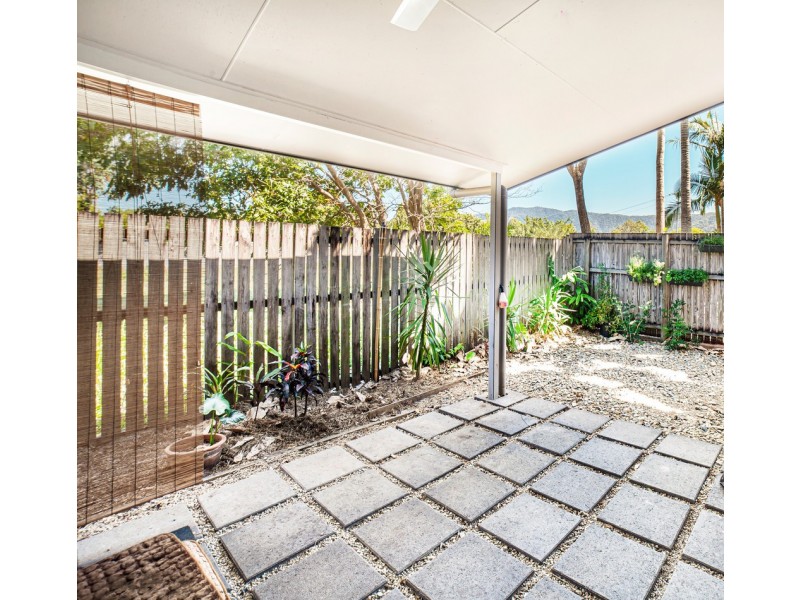 1/1766 Captain Cook Highway, Clifton Beach QLD 4879