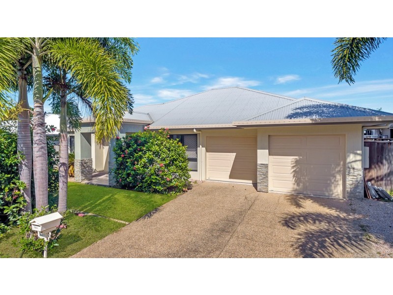 77 Roberts Drive, Trinity Beach QLD 4879