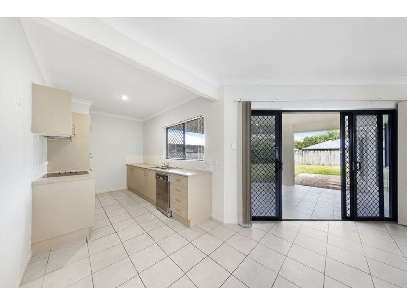 77 Roberts Drive, Trinity Beach QLD 4879