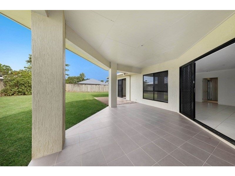 77 Roberts Drive, Trinity Beach QLD 4879