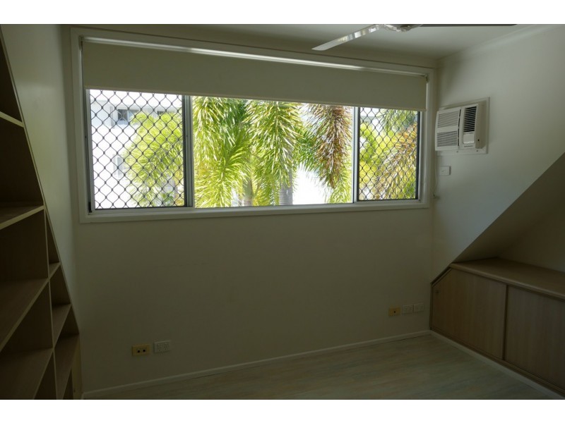 11/77-79 Moore Street, Trinity Beach QLD 4879