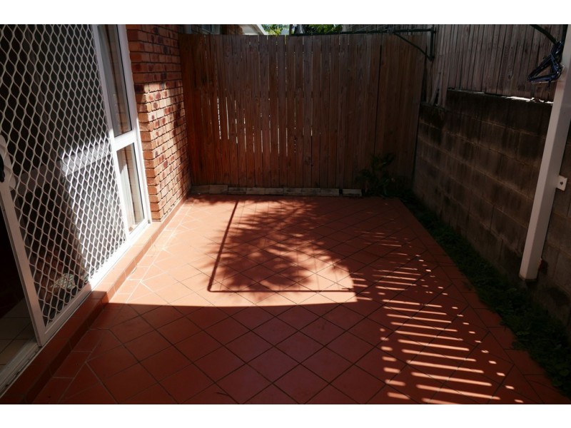 11/77-79 Moore Street, Trinity Beach QLD 4879