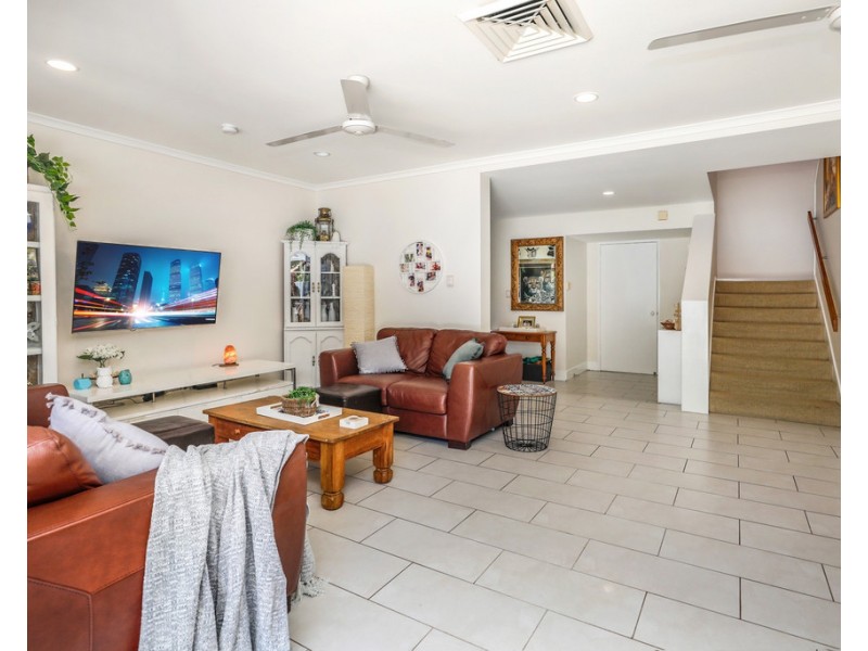36 Stream Avenue, Kewarra Beach QLD 4879