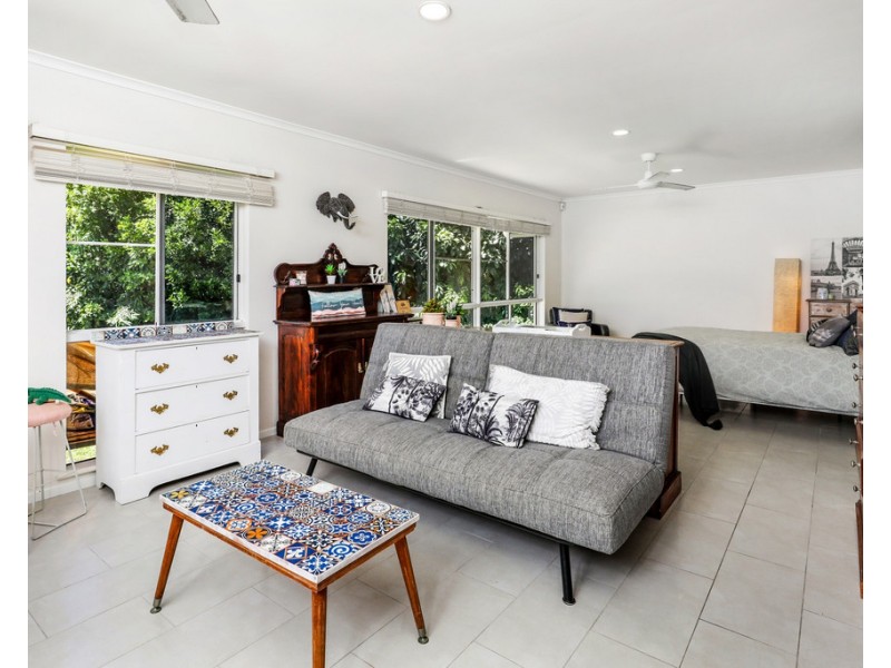 36 Stream Avenue, Kewarra Beach QLD 4879