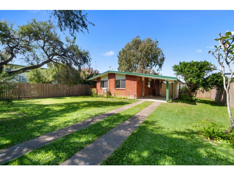 7 Purbeck Place, Edge Hill QLD 4870