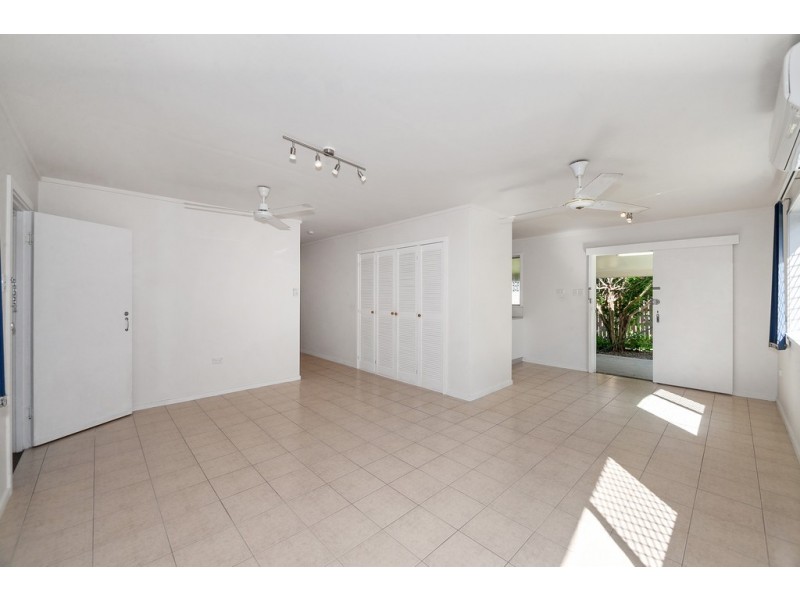 7 Purbeck Place, Edge Hill QLD 4870