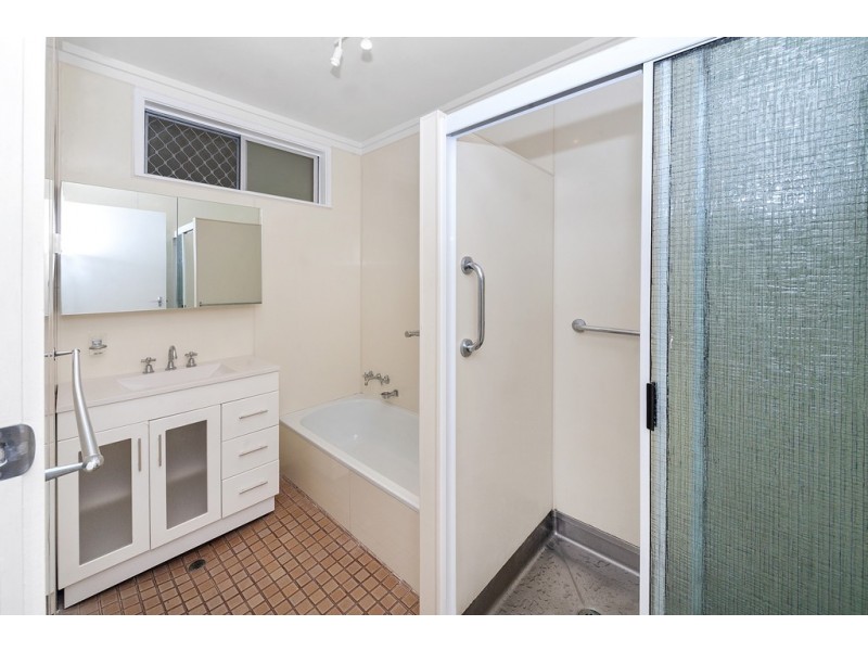 7 Purbeck Place, Edge Hill QLD 4870