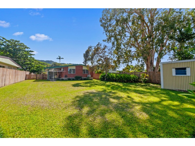 7 Purbeck Place, Edge Hill QLD 4870