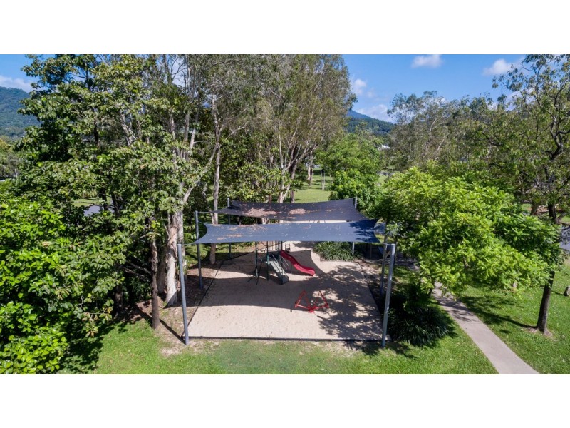 7 Purbeck Place, Edge Hill QLD 4870