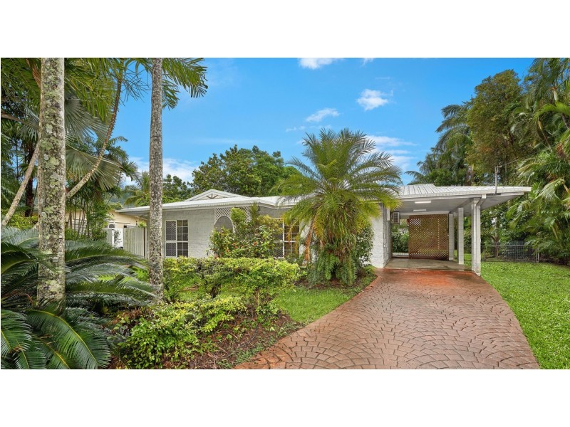 16 Baines Street, Clifton Beach QLD 4879