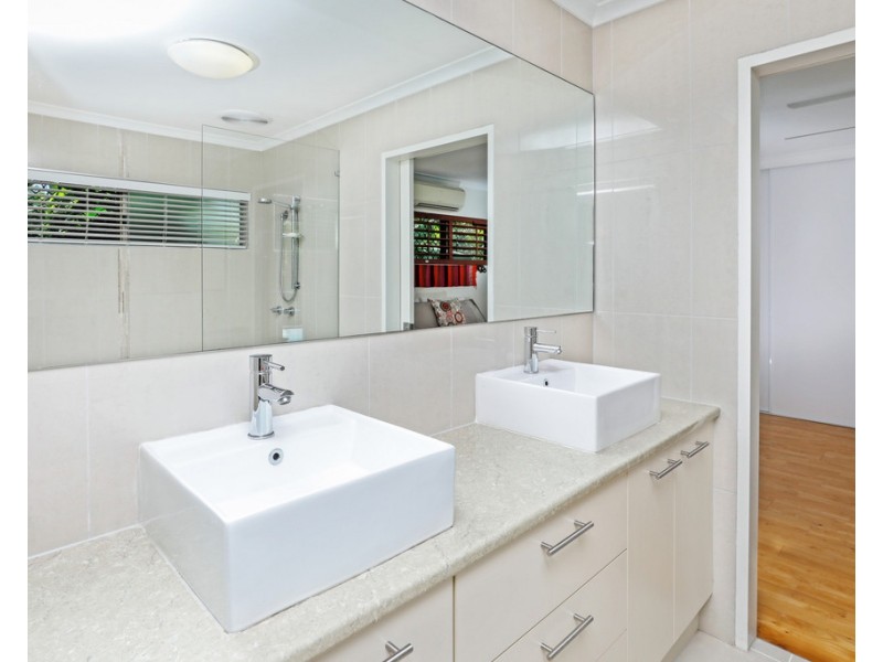 20 Madang Street, Trinity Beach QLD 4879