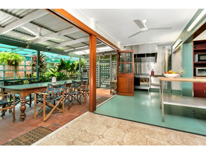 75 Kamerunga Road, Stratford QLD 4870