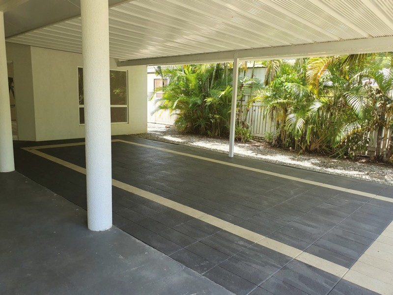 17 Green Avenue, Kewarra Beach QLD 4879