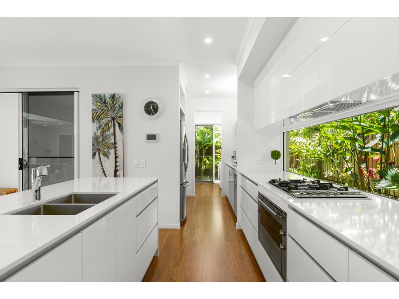 7 Canopy Way, Palm Cove QLD 4879