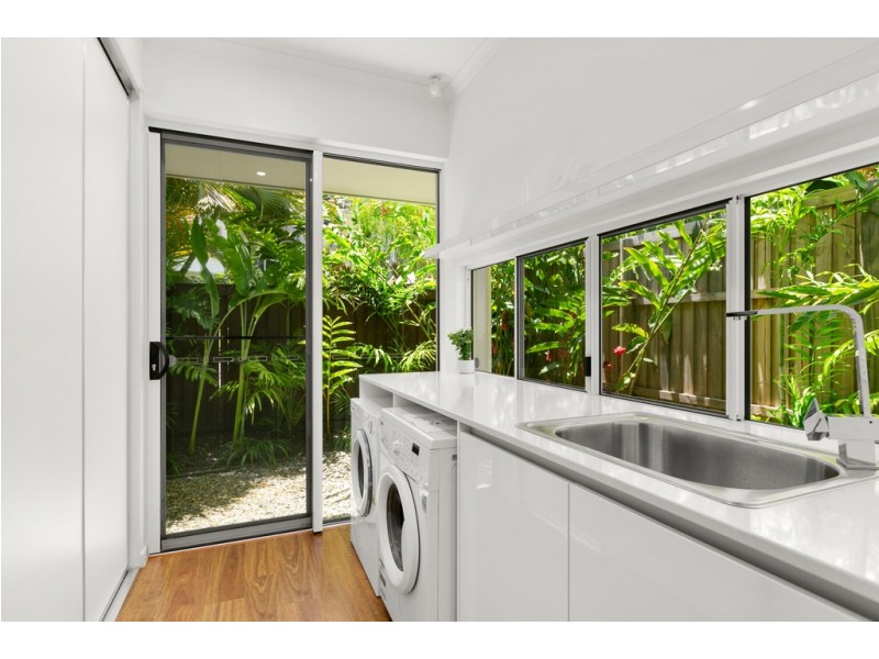 7 Canopy Way, Palm Cove QLD 4879