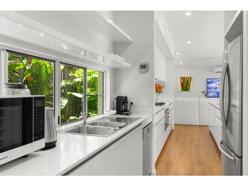 7 Canopy Way, Palm Cove QLD 4879