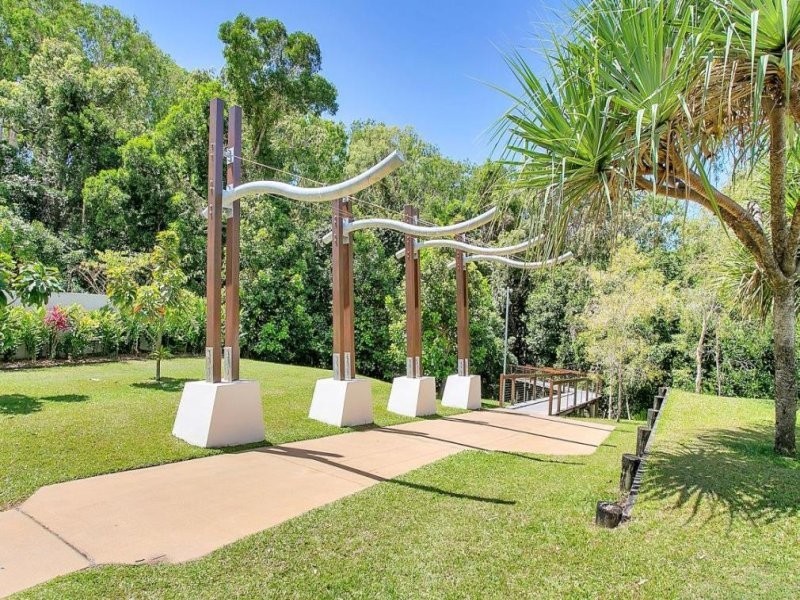 7 Canopy Way, Palm Cove QLD 4879