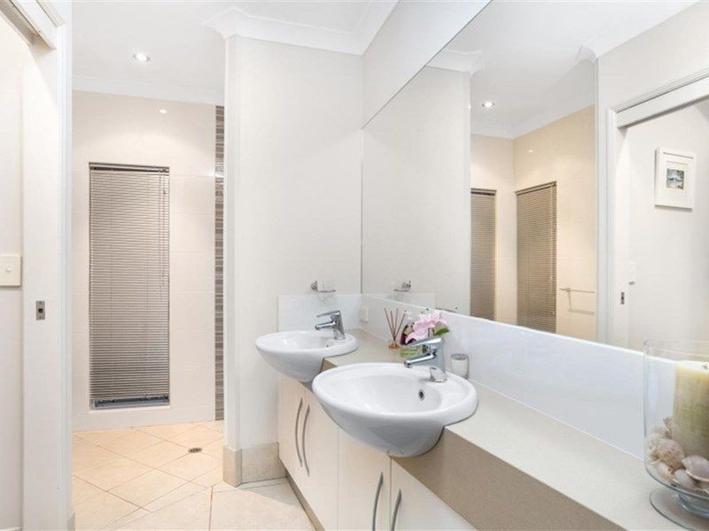 41 Muller Street, Palm Cove QLD 4879