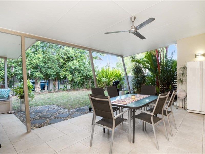 41 Muller Street, Palm Cove QLD 4879