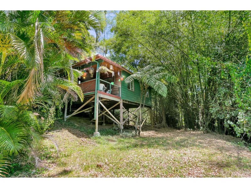 18 Rob Veivers Drive, Kuranda QLD 4881