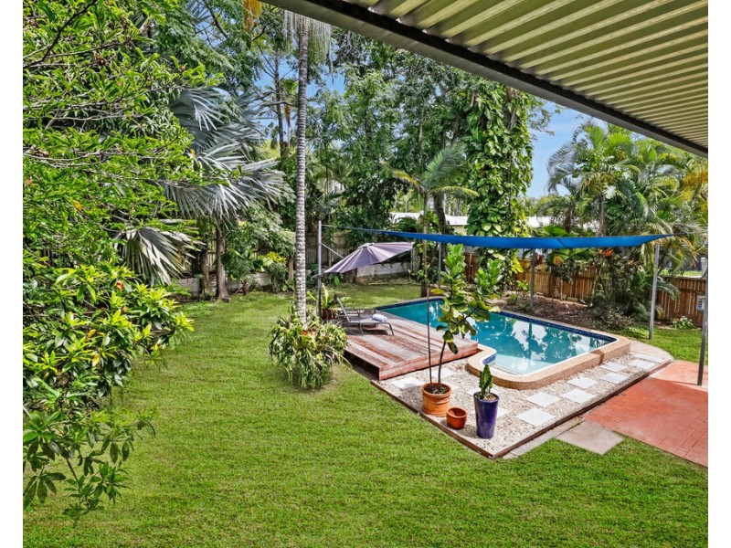 46 Endeavour Road, Clifton Beach QLD 4879