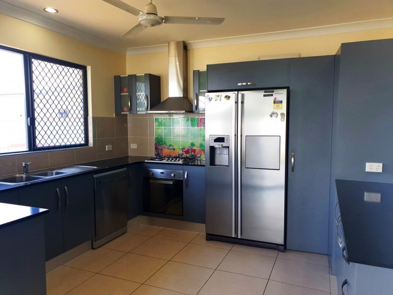 160 Roberts Drive, Trinity Beach QLD 4879