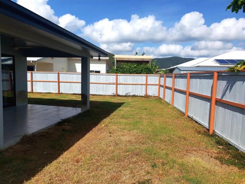 160 Roberts Drive, Trinity Beach QLD 4879