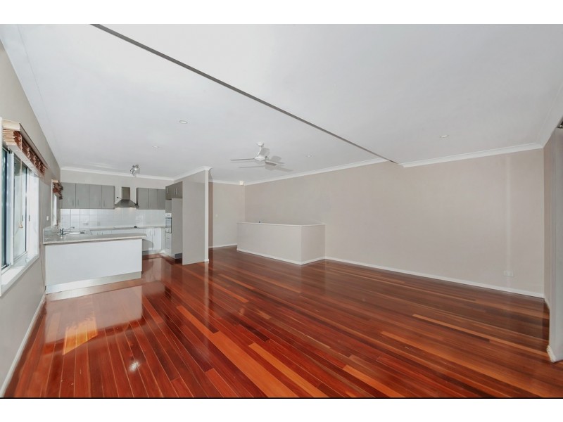 1/3 Guava Street, Holloways Beach QLD 4878