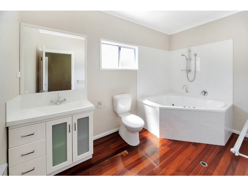 1/3 Guava Street, Holloways Beach QLD 4878