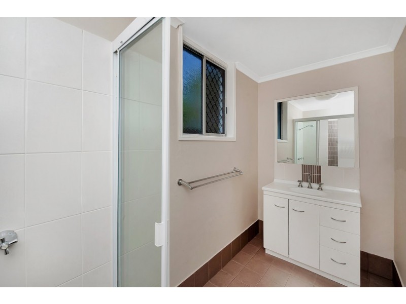 1/3 Guava Street, Holloways Beach QLD 4878