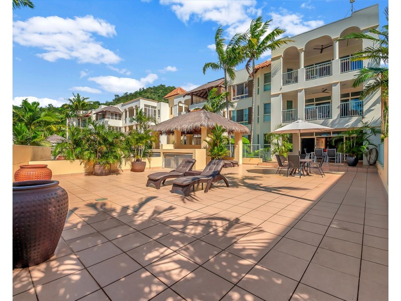 10/31-35 Vasey Esplanade, Trinity Beach QLD 4879