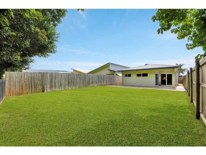 165 Roberts Drive, Trinity Beach QLD 4879