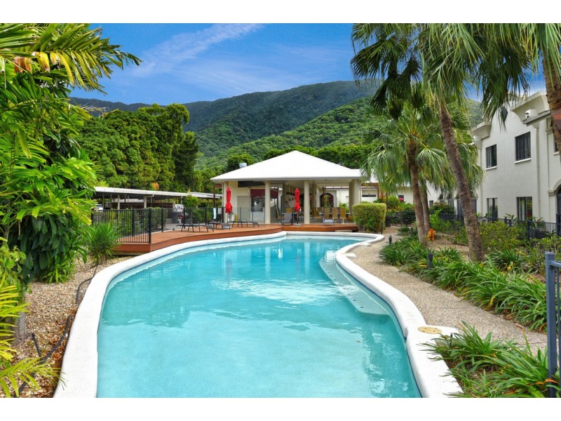 Palm Cove QLD 4879