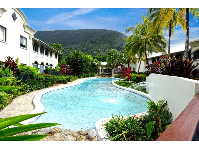 Palm Cove QLD 4879