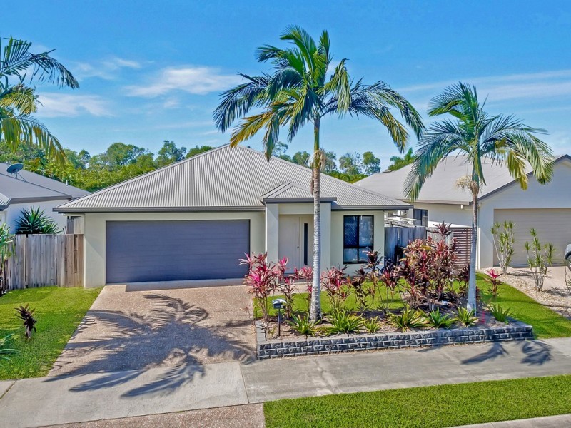 6 Rothesay Bend, Trinity Park QLD 4879