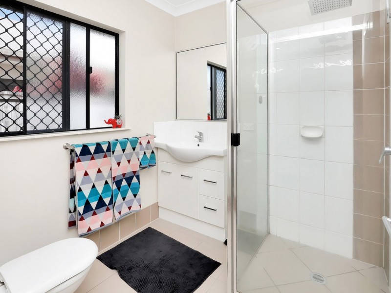 6 Rothesay Bend, Trinity Park QLD 4879