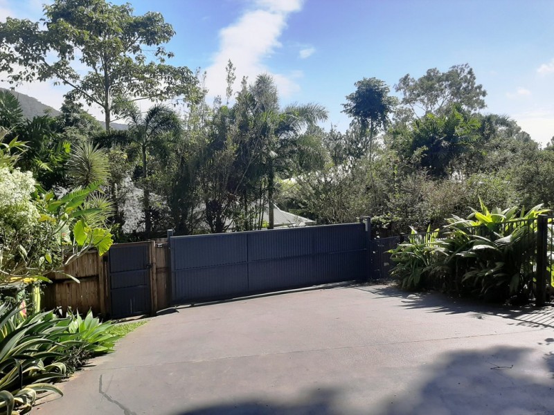 75 Leonard Street, Kewarra Beach QLD 4879