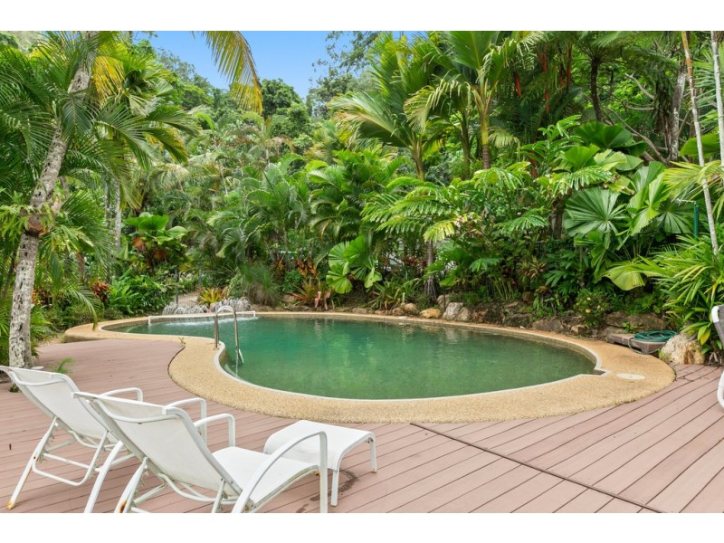 5-11 Peacock Street, Trinity Beach QLD 4879