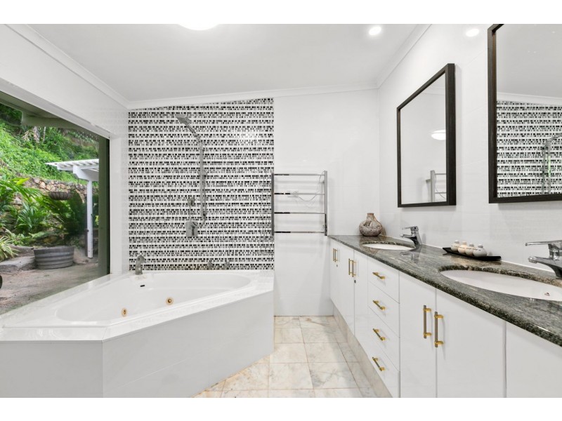 5-11 Peacock Street, Trinity Beach QLD 4879