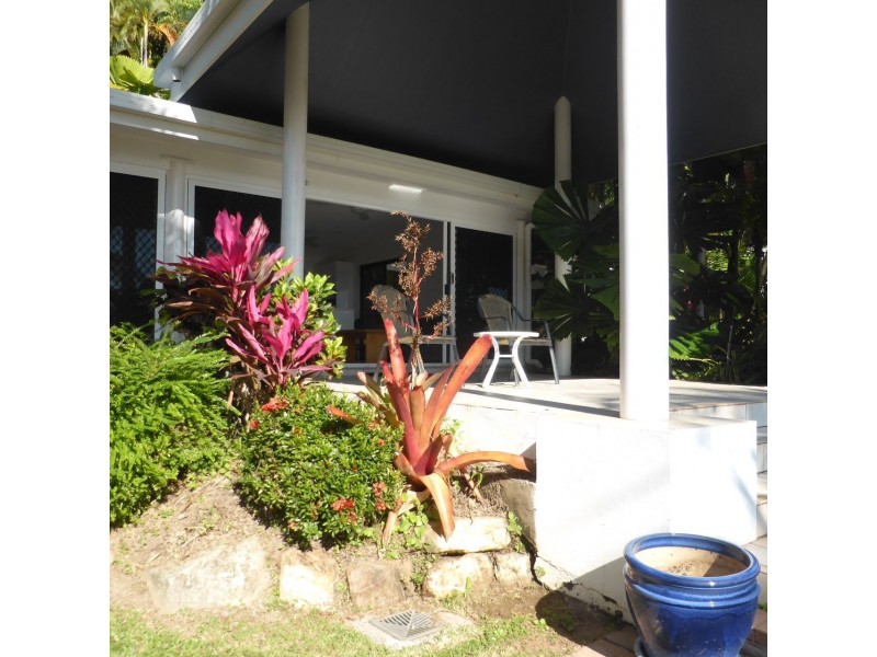 5-11 Peacock Street, Trinity Beach QLD 4879