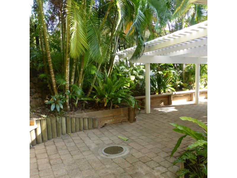 5-11 Peacock Street, Trinity Beach QLD 4879