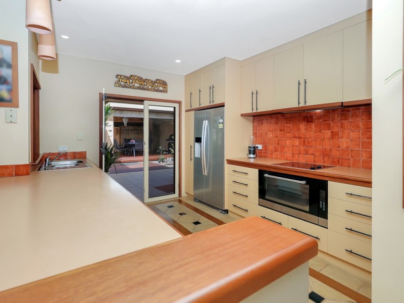 8 Miara Close, Kewarra Beach QLD 4879