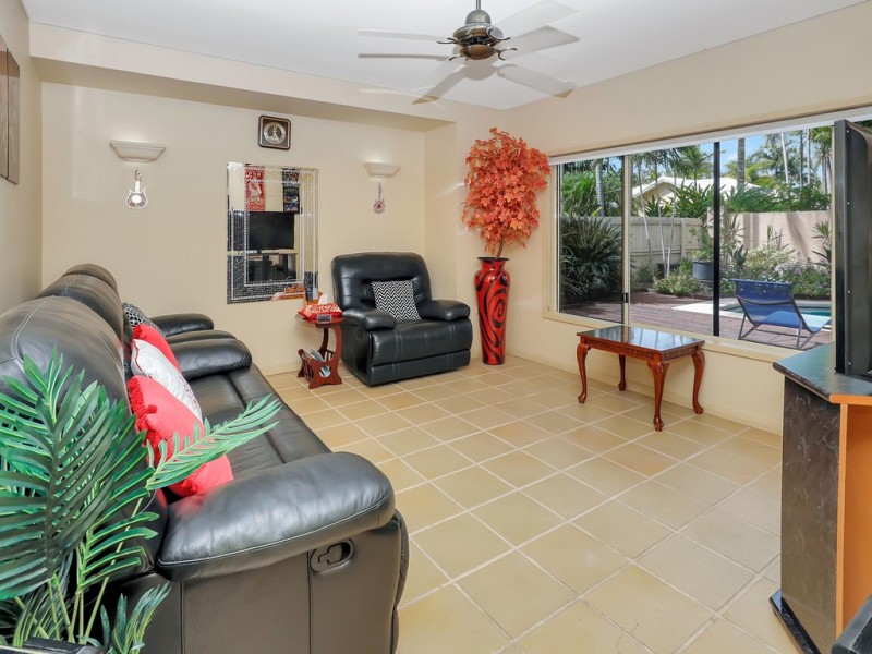 8 Miara Close, Kewarra Beach QLD 4879
