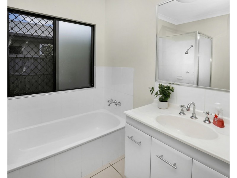 30 Quarterdeck Street, Trinity Beach QLD 4879