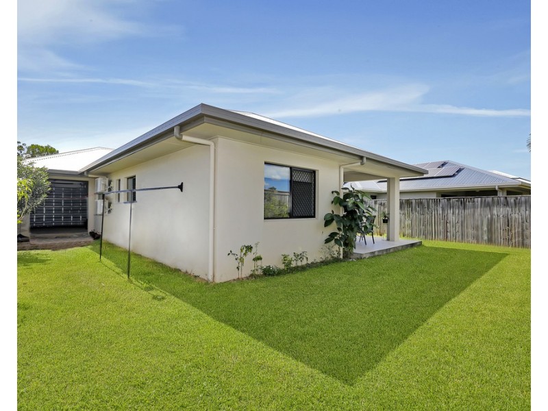 30 Quarterdeck Street, Trinity Beach QLD 4879