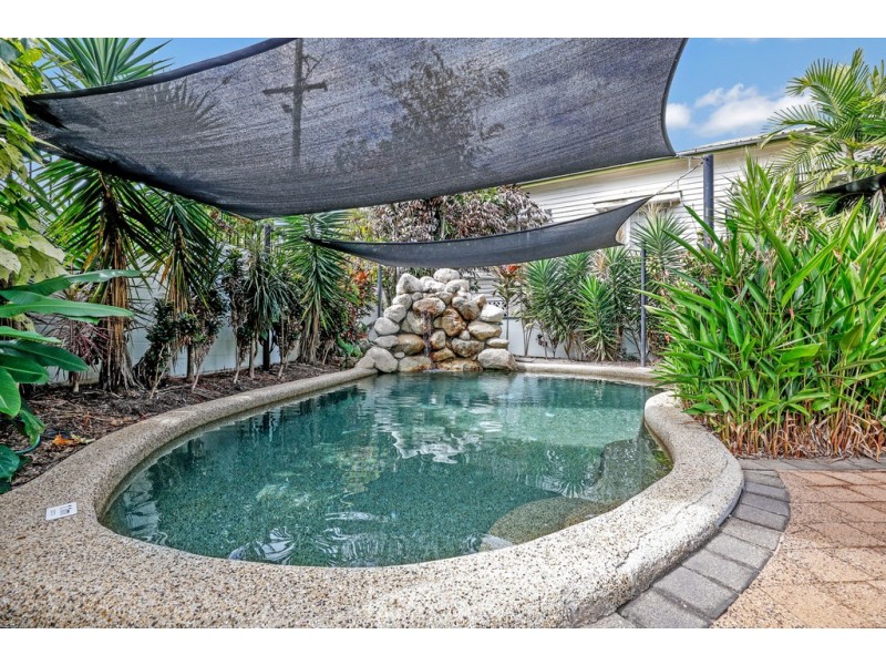 12/133-135 Collins Avenue, Edge Hill QLD 4870
