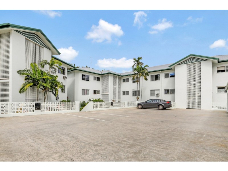 12/133-135 Collins Avenue, Edge Hill QLD 4870